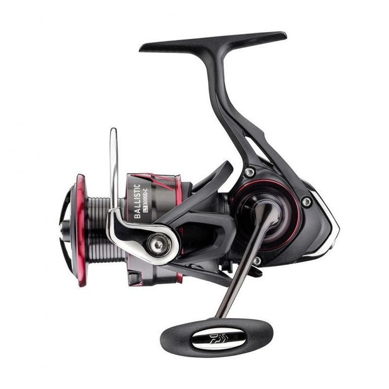 Макара DAIWA 17 BALLISTIC LT с иновативен дизайн и MAG SEALED технология за риболовни такъми.