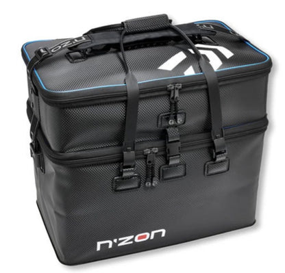 Чанта Daiwa NZON EVA DOUBLE BAIT BAG с двойно отделение за съхранение на стръв и захранка.