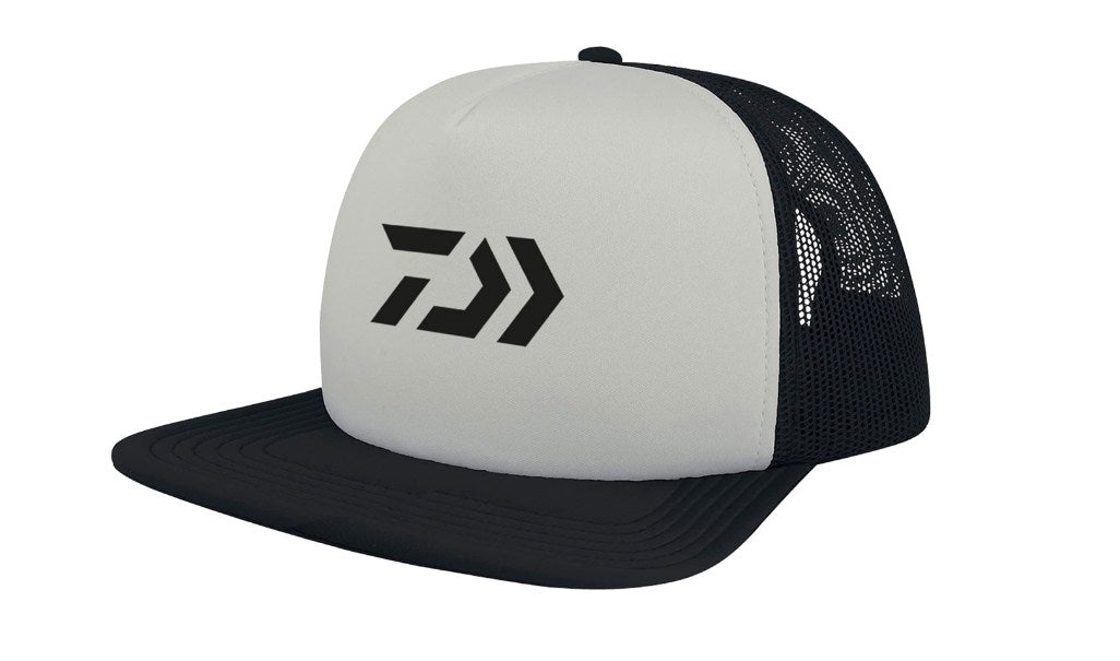 Шапка с козирка DAIWA D-VEC MESH CAP WHITE/BLACK, удобна шапка за риболов с лого Daiwa, черно-бяла.