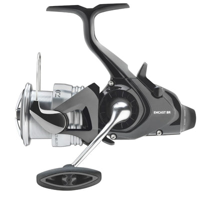 Mulinetă baitrunner DAIWA 24 EMCAST BR LT