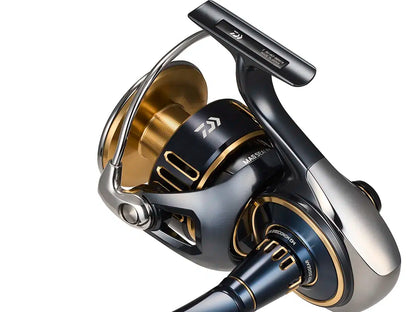 Макара за морски риболов DAIWA 25 SALTIGA G с иновационен дизайн и висококачествени компоненти.