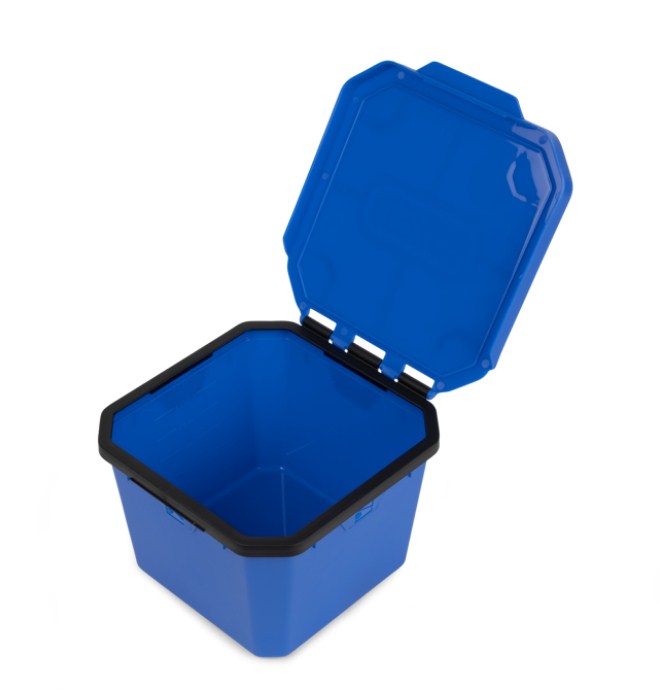 Кутия за стръв и захранка PRESTON 3 PINT FLIP LID BAIT TUB с капак на панти, идеална за риболов.
