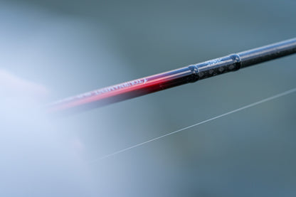 Монофилно влакно Daiwa TOURNAMENT SLR MONOFIL - 300m на риболовен прът, готово за риболов.