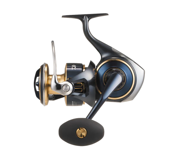 Макара за морски риболов DAIWA 25 SALTIGA G 8000-H с висококачествен дизайн и мощност за улов на трофейни риби.
