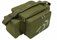 Сак DAIWA BLACK WIDOW COMPACT TACKLE BAG
