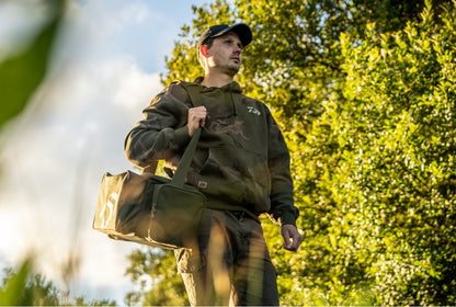 Geantă mare DAIWA BLACK WIDOW COMPACT TACKLE BAG