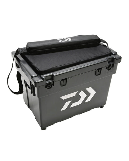 Риболовен куфар Daiwa D-VEC SEATBOX & CUSHION - LARGE с удобна възглавничка за риболов