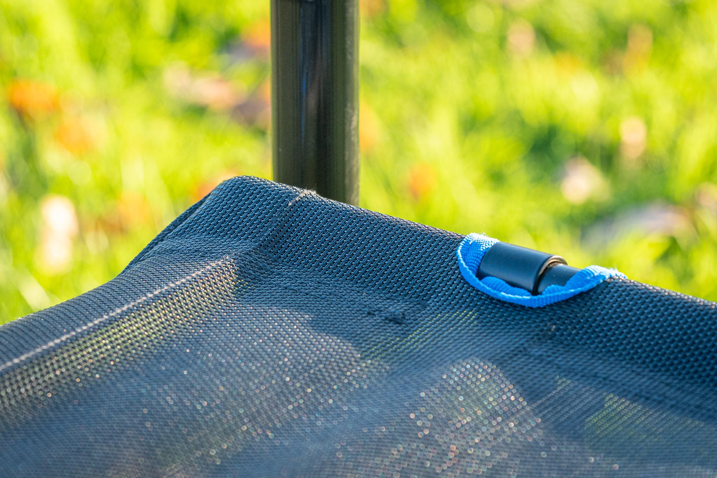 SLIDE TRAY FEEDER CHAIR10