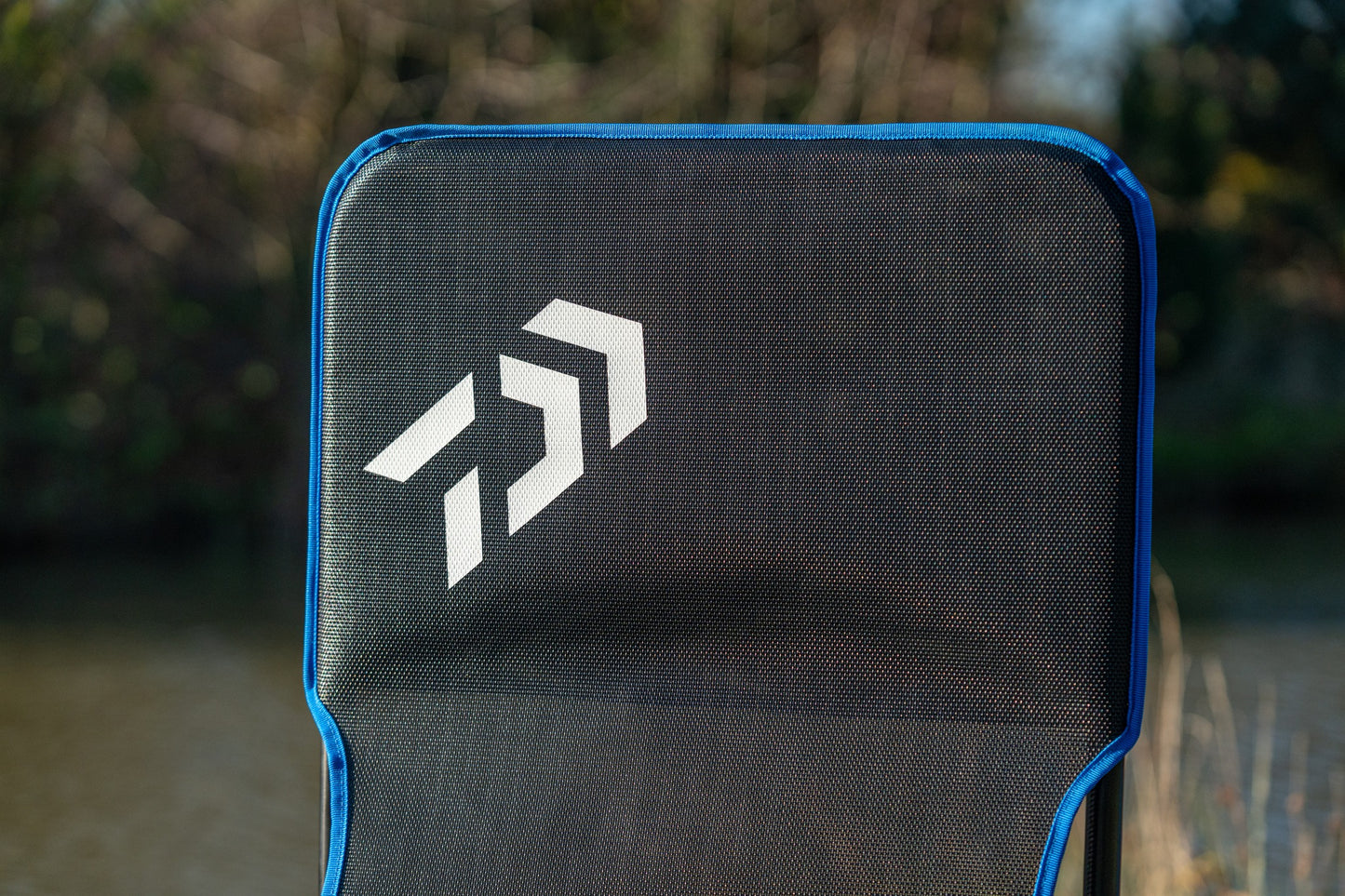 SLIDE TRAY FEEDER CHAIR17