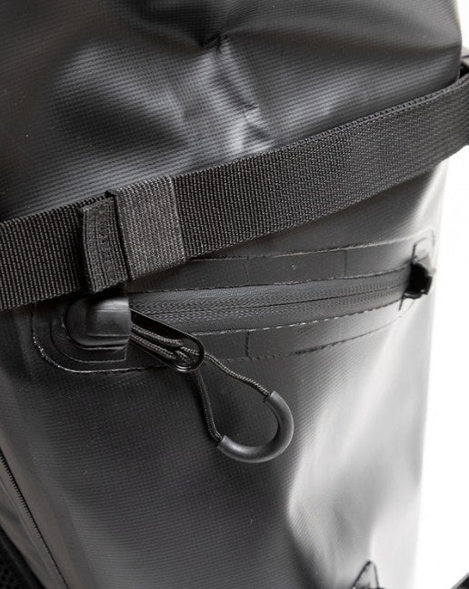 Водоустойчива чанта за спининг риболов JACKALL WATERPROOF BACKPACK L (30L - 35L) - Черна