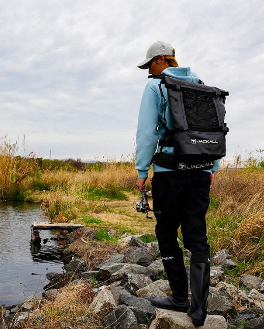 Водоустойчива чанта за спининг риболов JACKALL WATERPROOF BACKPACK L (30L - 35L) - Черна