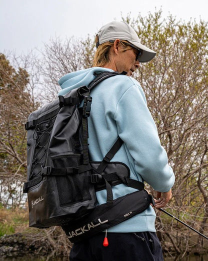 Водоустойчива чанта за спининг риболов JACKALL WATERPROOF BACKPACK L (30L - 35L) - Черна