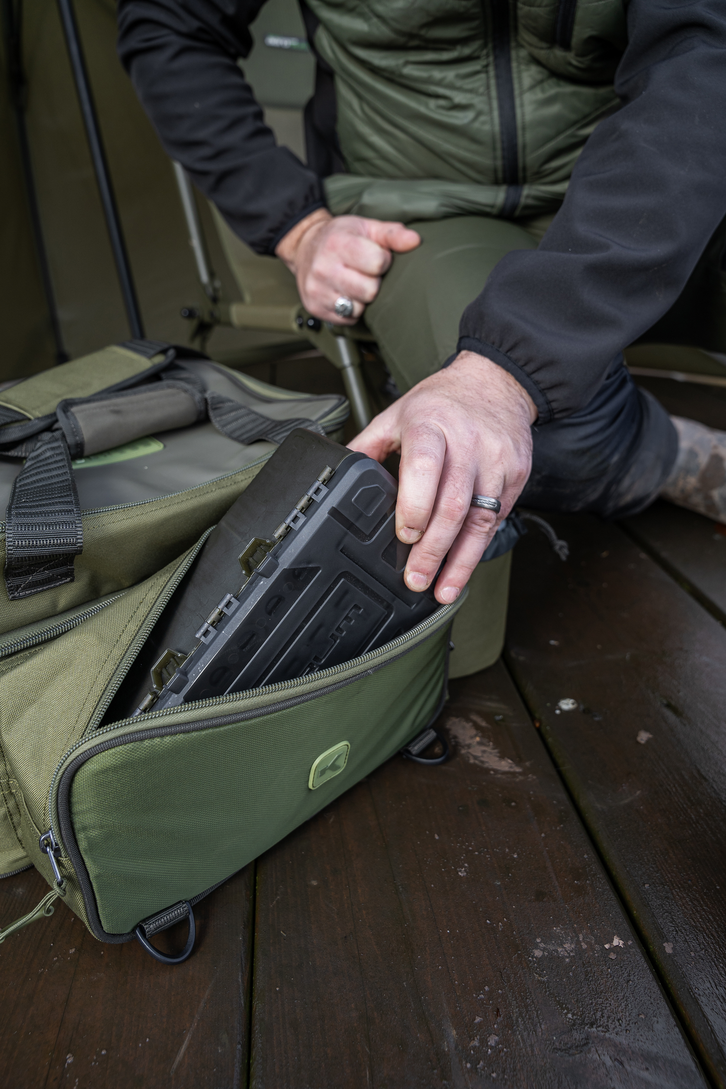 Τσάντα KORUM Progress Tackle & Bait Bag