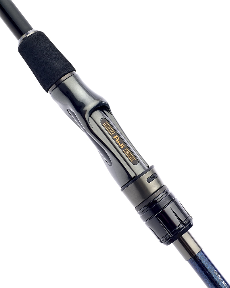 Спининг въдици DAIWA LABRAX - New model 2025 - детайл от дръжката на въдицата с Fuji компоненти.