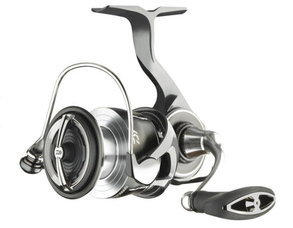 Макара с преден аванс DAIWA 24 LUVIAS LT