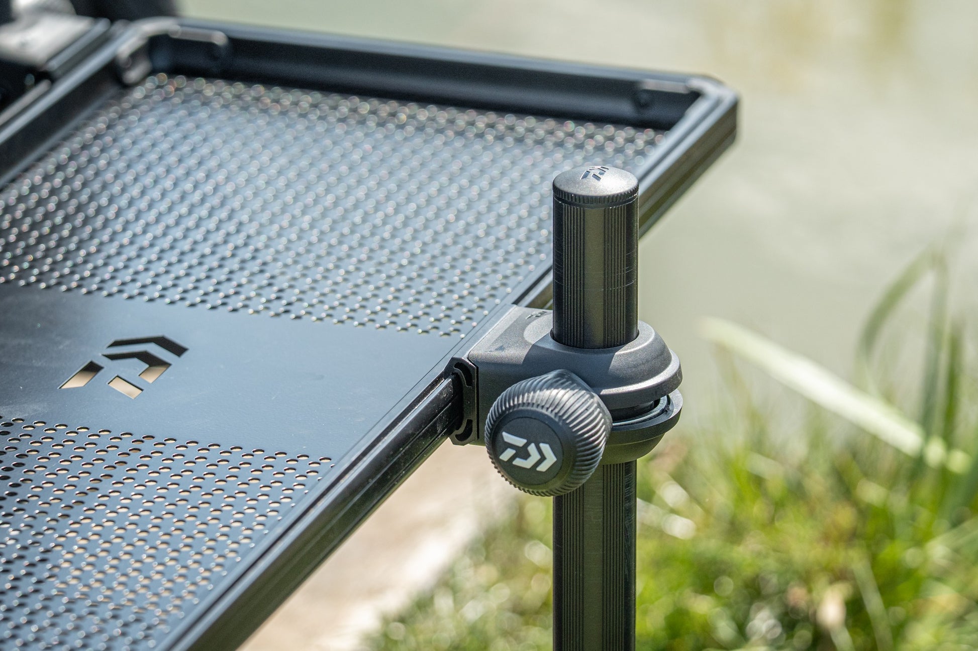 DAIWA SLIDE TRAY – SMALL2