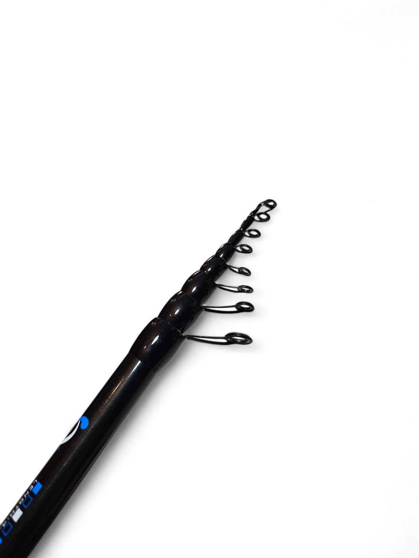 Телеcкопична мач въдица MITERSON PROFESSIONAL MISSILE SPECIAL SUPER DESIGN SMC 4.20m/20-70gr - детайлна близка снимка на върха.