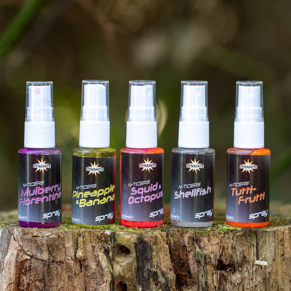Атрактант Dynamite Baits N-Ticers - 30ml - разнообразие от аромати за риболов в спрей форма.