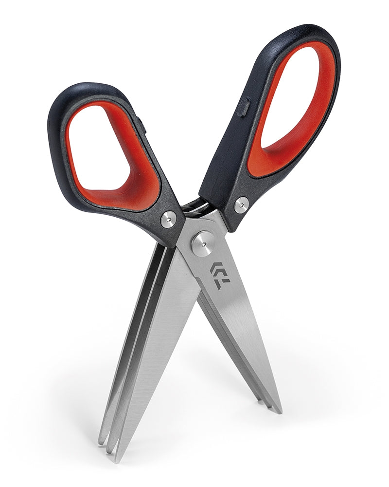 Тройна ножица за стръв DAIWA N'ZON TRIPLE BLADE WORM SCISSORS с три остриета за прецизно нарязване на червеи.