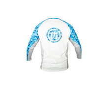 Слънцезащитна блуза PRESTON PERFORMANCE SUN SHIRTS UPF35 с дълги ръкави и уникален син цвят.
