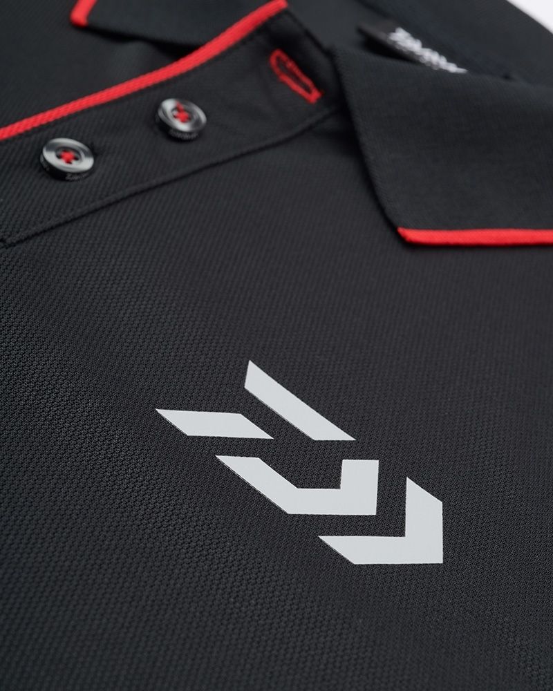 T-shirt with collar DAIWA TOURNAMENT - black/red
