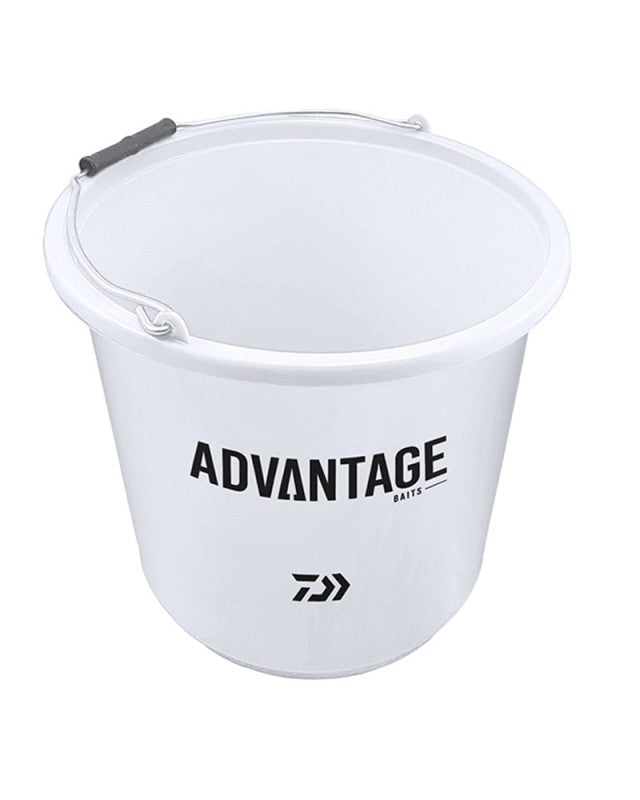Găleată pentru nadă DAIWA ADVANTAGE BAITS 12L / 18L - Alb