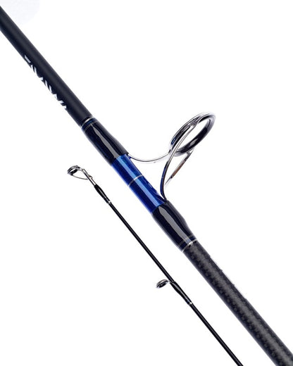 Спининг въдица DAIWA SALTIST TRAVEL SPIN 2.13m / 14-42gr - 4 секции с карбонова бланка и Fuji Alconite водачи.