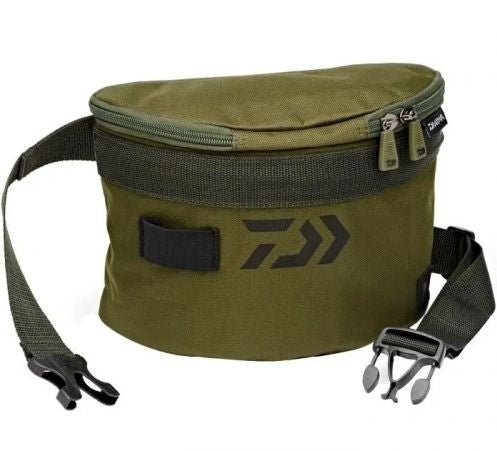 Чанта за кръста - Daiwa BLACK WIDOW BAIT BAG