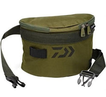 Чанта за кръста - Daiwa BLACK WIDOW BAIT BAG