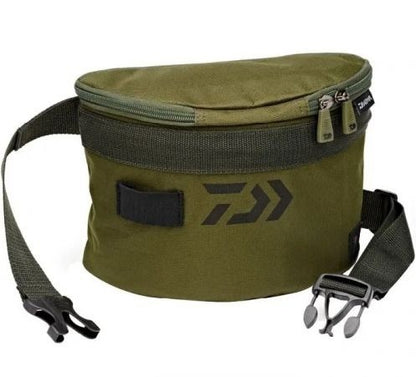 Чанта за кръста - Daiwa BLACK WIDOW BAIT BAG