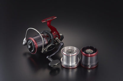 Mulinetă DAIWA 23 EMBLEM SURF 45 SCW QD TYPE-R
