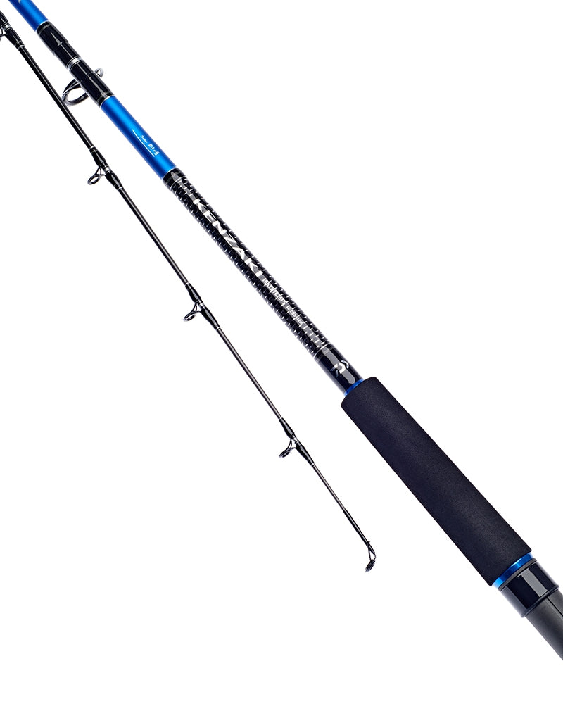 Въдица за риболов от лодка DAIWA SUPER KENZAKI BOAT FIXED SPOOL с черна и синя дръжка.