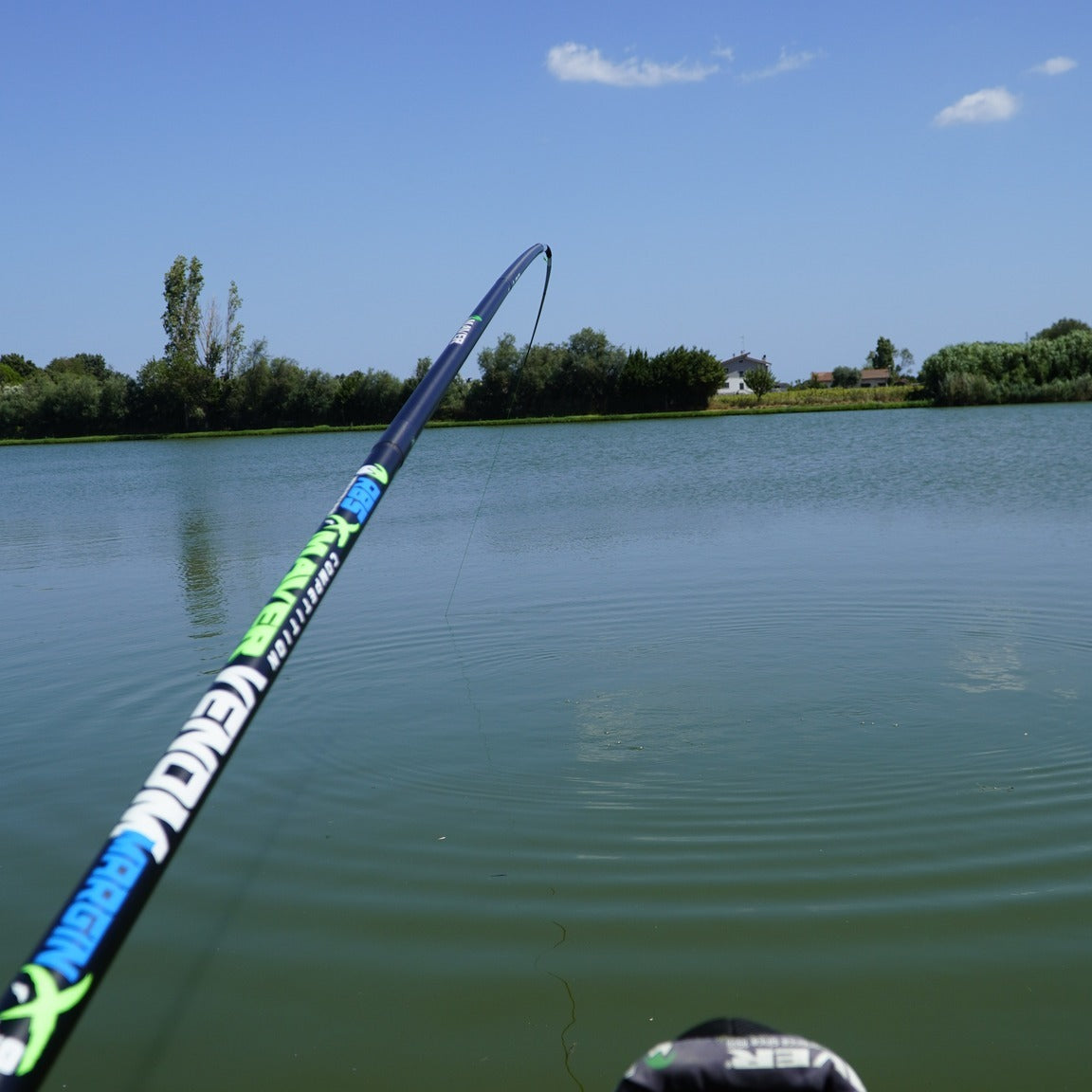 Щека MAVER POLE VENOM MARGIN 10M + MINI EXT /Модел 2026/ в риболовен водоем
