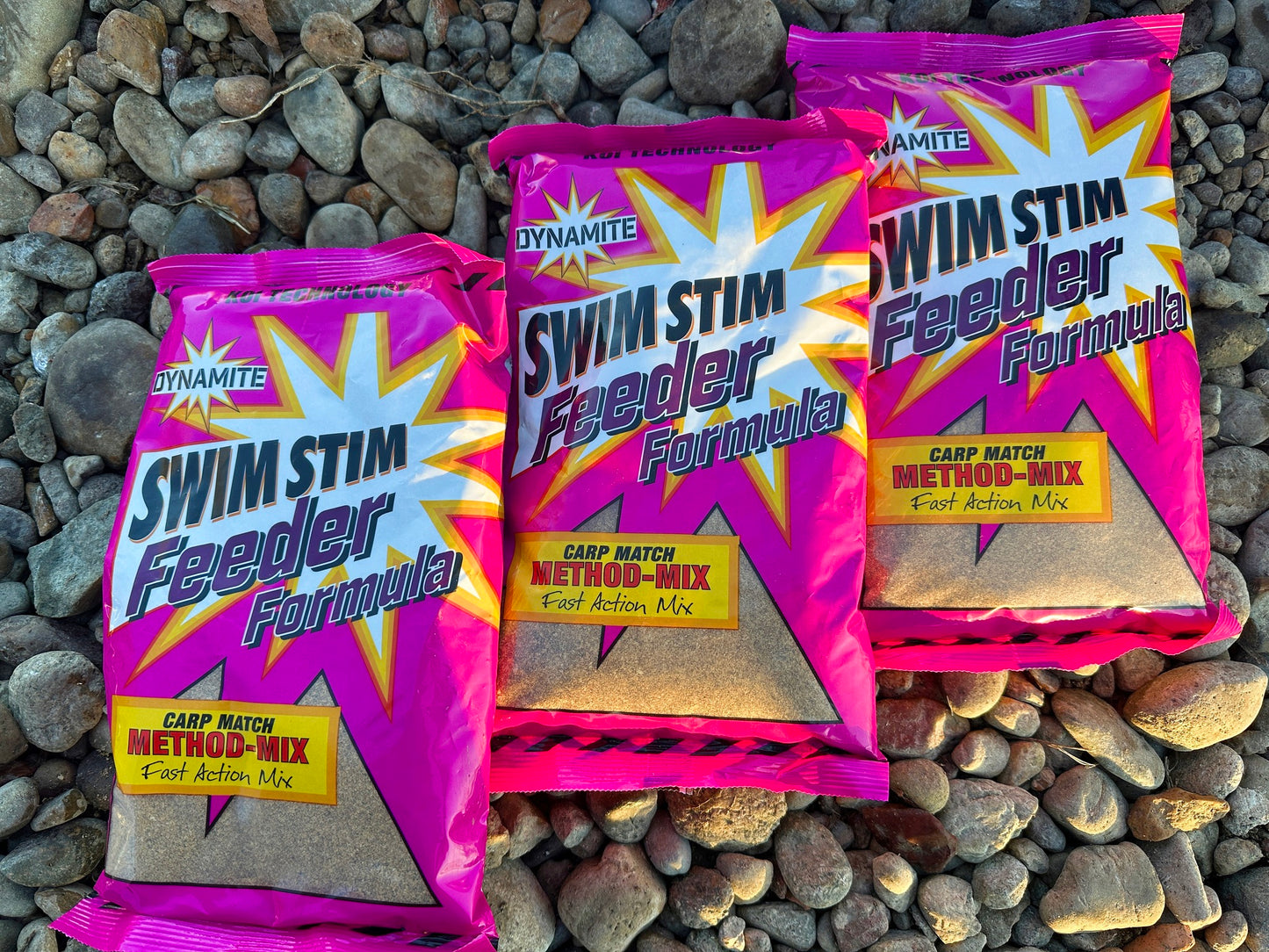 Захранка DYNAMITE Swim Stim Feeder Formula Method Mix - 900гр