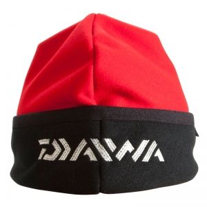 Зимна шапка Daiwa в червено и черно